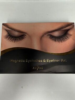 Magnetic Eyelashes & Eyeliner Set - Black
